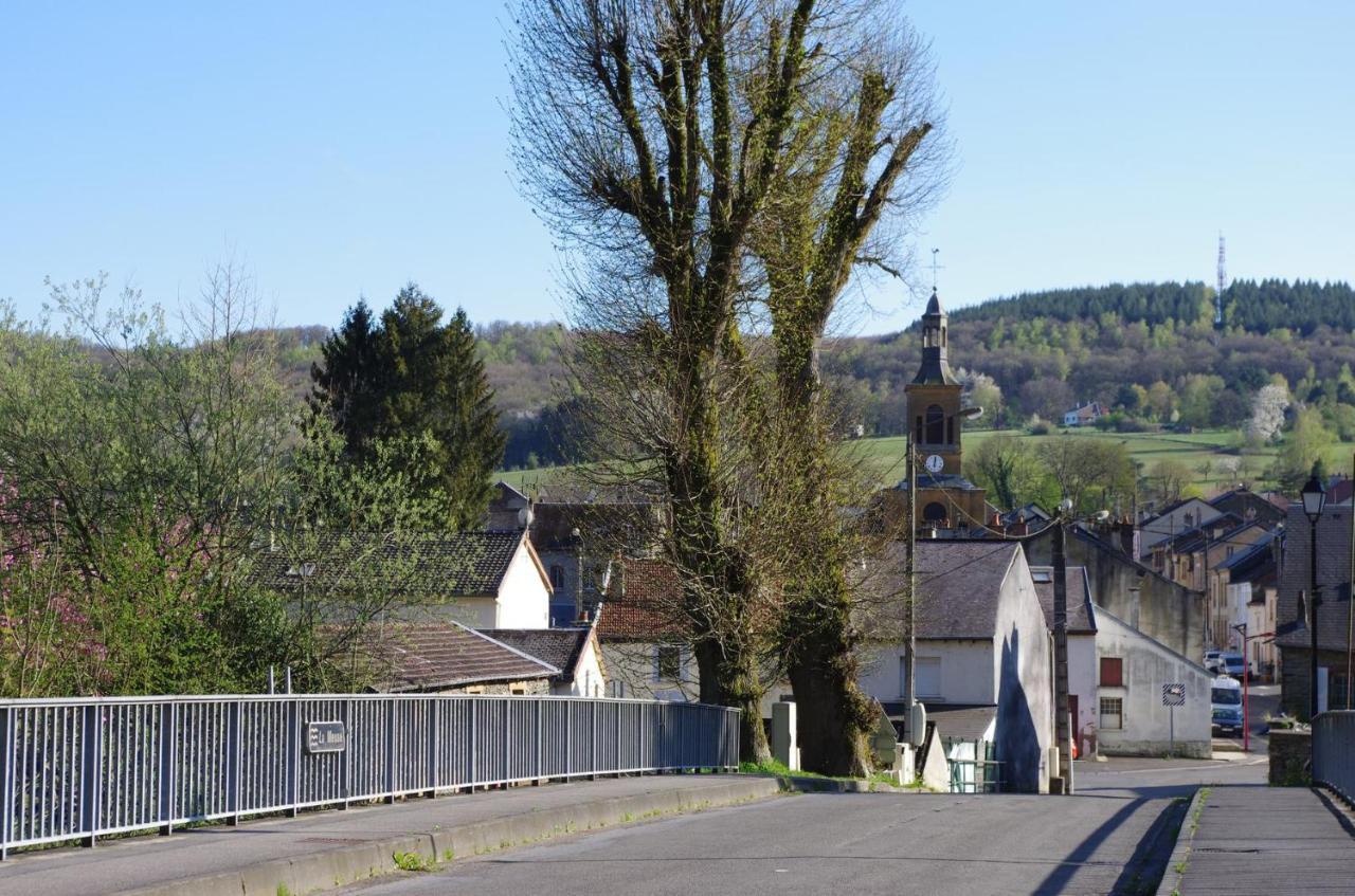 Le Doux Rivage, Proche De Charleville, Jardin Et Acces A La Voie Verte Joigny-sur-Meuse Exterior photo